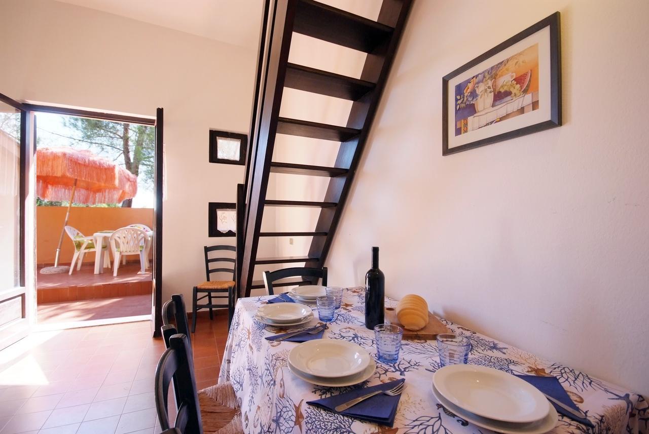 Residence Sud Est Porto Azzurro Eksteriør billede