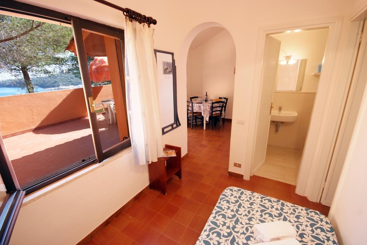 Residence Sud Est Porto Azzurro Eksteriør billede