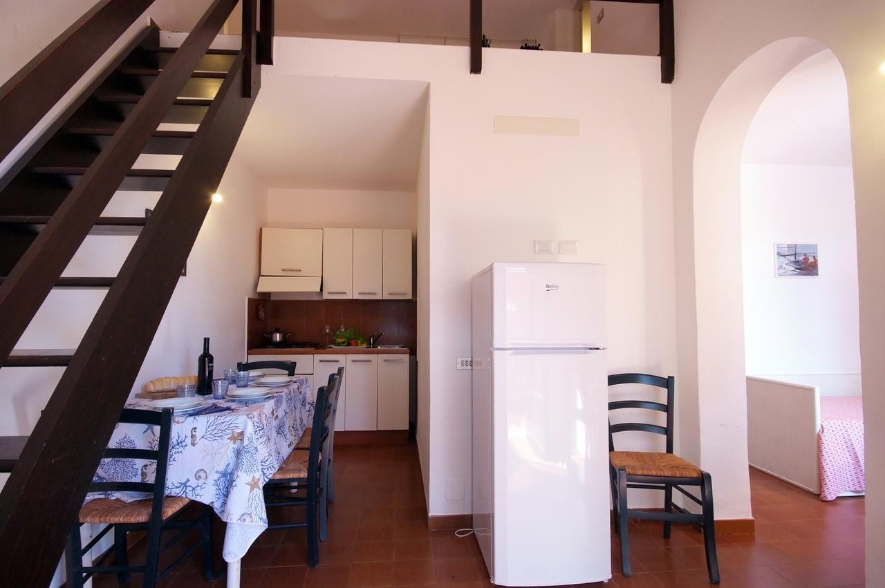 Residence Sud Est Porto Azzurro Eksteriør billede