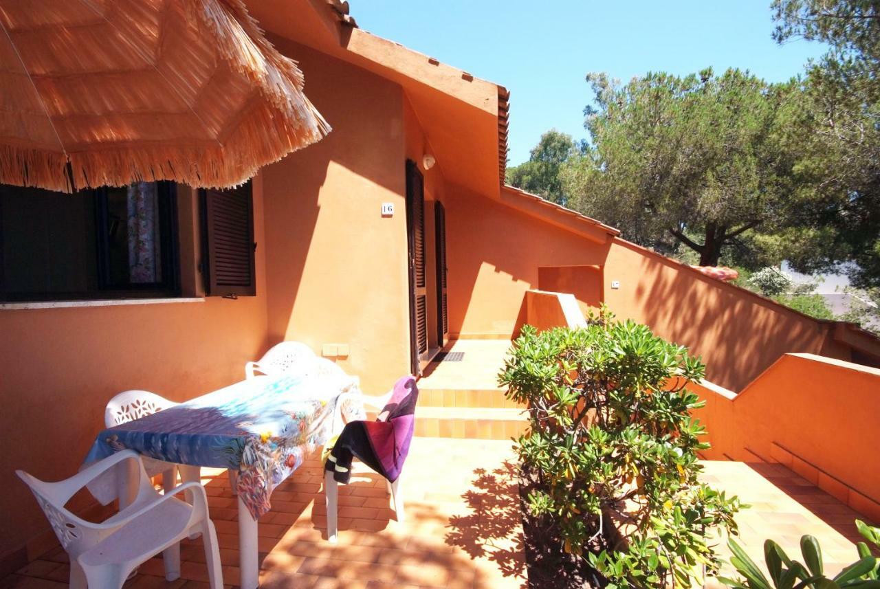 Residence Sud Est Porto Azzurro Eksteriør billede